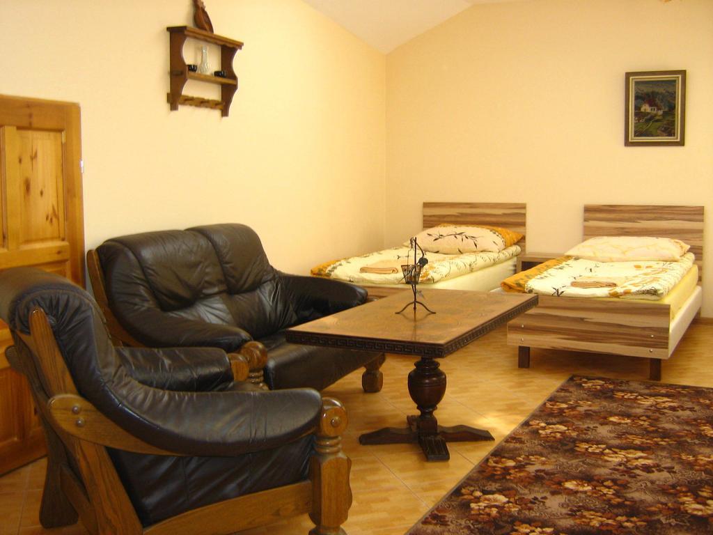 Gosciniec Podkowa Appartement Włodawa Kamer foto